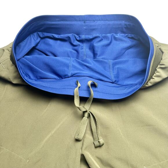 Fabletics | Men | The Fundamental Short II Moss 7 Inch Athletic Shorts | Small - Picture 7 of 11